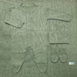 Saída de Maternidade Tricot Elegance Macacão – 5 Peças | Tamanho P (1 a 3 meses) - Imagem 5