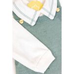 Kit Saída de Maternidade Menino RN – Jardineira Tricô com Body e Boina - Imagem 9
